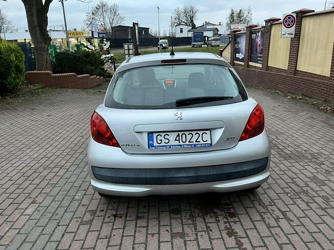 Peugeot 207 1.4 benzyna niski przebieg klimatyzacja Słupsk - zdjęcie 7