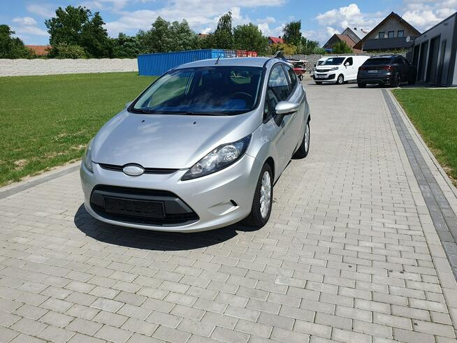 Fiesta 1.2 Benzyna Klima Alu Felgi Raty Zamiana Strobice - zdjęcie 2