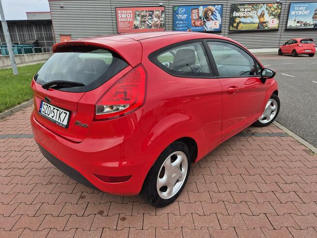 Ford Fiesta 1.2i 70KM Gaz KLIMA Zadbana Bez wkładu Do jazdy Zielona Łąka - zdjęcie 5