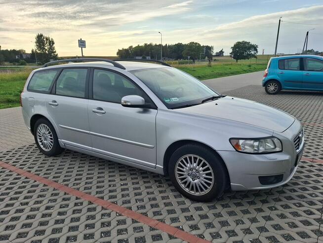 Volvo v50 2008 r. 2.0D Diesel, Klimatyzacja, Tempomat Ryczywół - zdjęcie 6