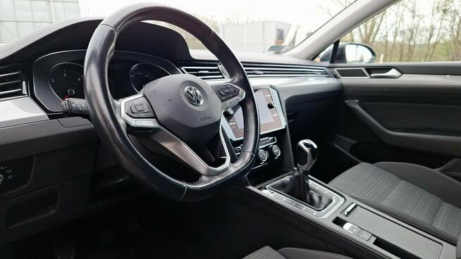 Volkswagen Passat 2.0 TDI EVO Business Swarzędz - zdjęcie 11