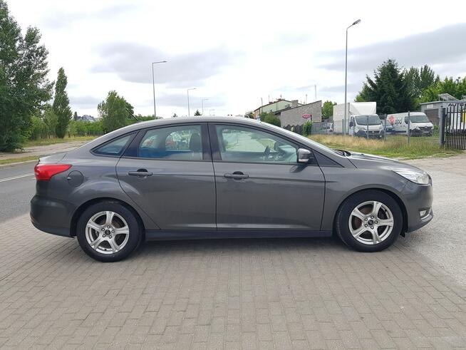Ford Focus 1,5 TDCi Sedan Salon Polska Klima Zarejestrowany Gwarancja Włocławek - zdjęcie 4