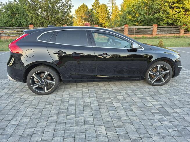 Volvo V40 2.0d 190km R-DESIGN navi full led chromy Drelów - zdjęcie 12