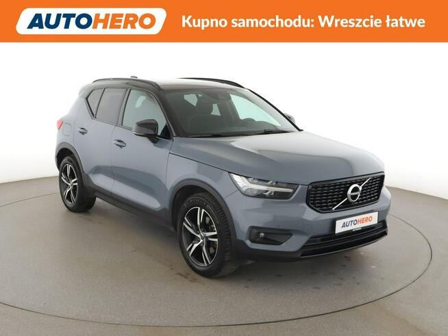 Volvo XC 40 R-Design automat 150KM 4x4 navi kamera hak LED panorama Warszawa - zdjęcie 10