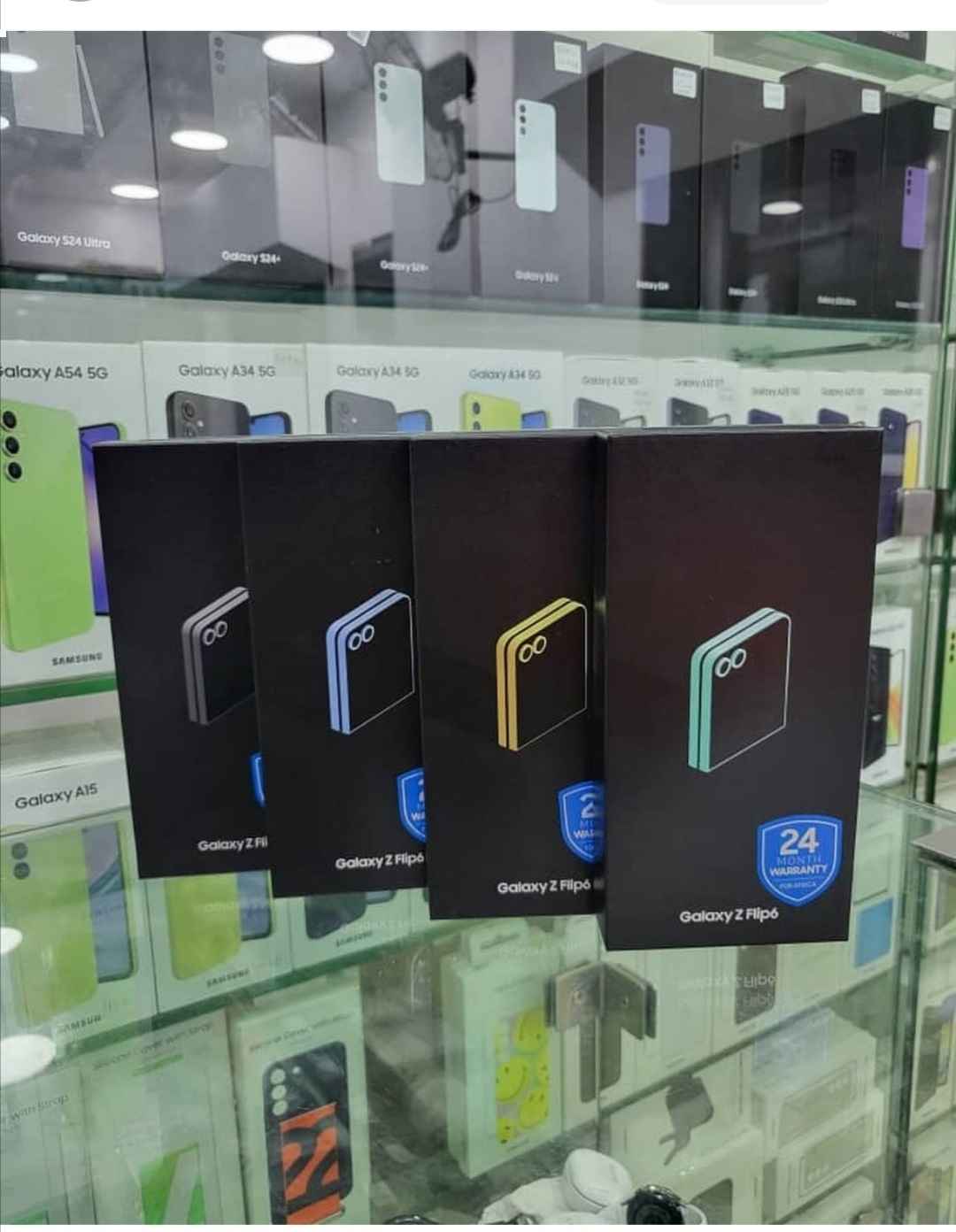 Samsung Z Flip6, Samsung Z Fold6, Samsung S24, iPhone 16, iPhone 15, Bychawa - zdjęcie 1