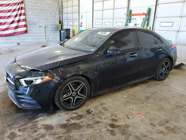 Mercedes A 220 4Matic / pakiet AMG / niski przebieg Częstochowa - zdjęcie 3