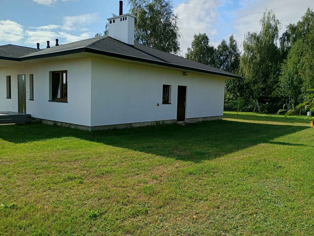 Dom na wsi Gosławice - zdjęcie 3