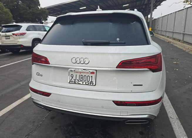 Audi Q3 PREMIUM PLUS / S-Line / niski przebieg Cieszyn - zdjęcie 6