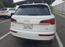 Audi Q3 PREMIUM PLUS / S-Line / niski przebieg Cieszyn - zdjęcie 6