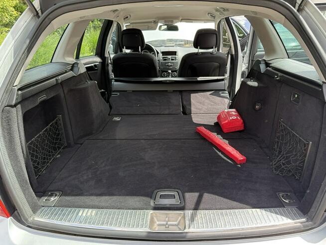 Mercedes C 180 Bardzo zadbana - 100% oryginalny przebieg Poznań - zdjęcie 11