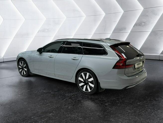 Volvo V90 T6 Plus Dark AWD MY 2025 Tychy - zdjęcie 2