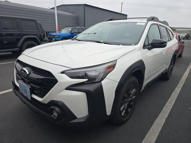 Subaru OUTBACK Bogata wersja wyposażenia / AWD / niski przebieg Tarnów - zdjęcie 1