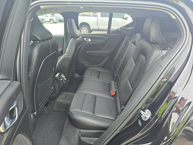 Volvo XC 40 Ultimate Bright Theme / 4x4 / niski przebieg Warszawa - zdjęcie 10