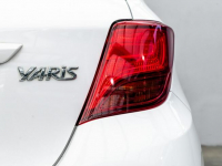 Toyota Yaris HB 1.0 Active 69KM Salon Polska Poznań - zdjęcie 10