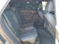 Audi Q8 PREMIUM PLUS / S-Line / niski przebieg Wrocław - zdjęcie 11