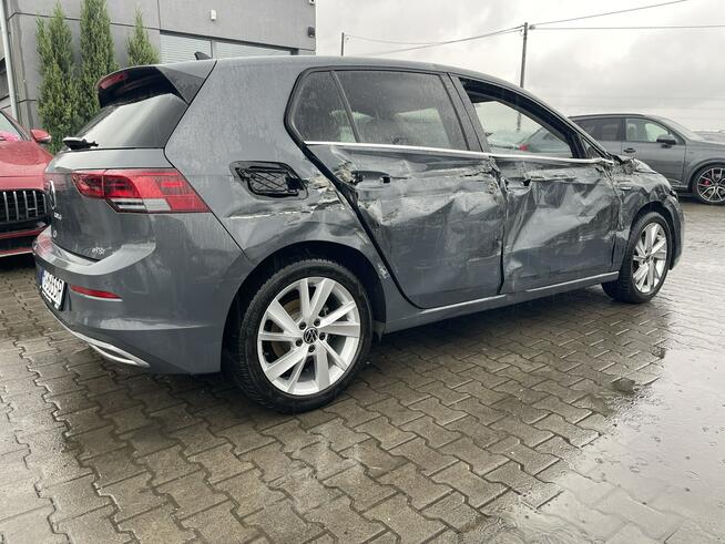 Volkswagen Golf Salon PL mHEV Automat Kamera Pamięć Podgrzewanie Gliwice - zdjęcie 8
