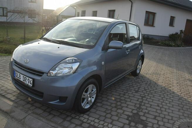 Daihatsu Sirion 1.3B Automat/ 4x4/ Klima/ 2 KPL KÓŁ/ Sprowadzony Majdan Sieniawski - zdjęcie 7