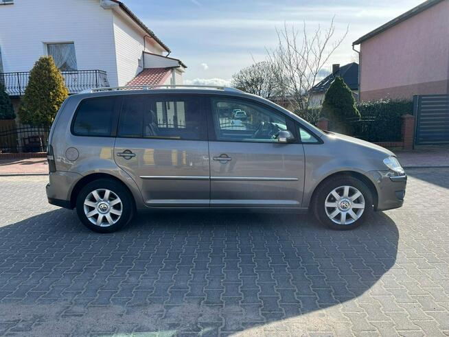 Volkswagen Touran 2008 rok 2.0 Diesel 140KM  Ładny Zadbany Samochód Białogard - zdjęcie 6