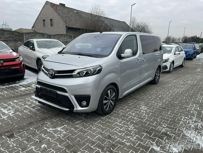 Toyota Proace Verso VIP Skóra Pamięć Fotele kapitańskie HAK Gliwice - zdjęcie 2