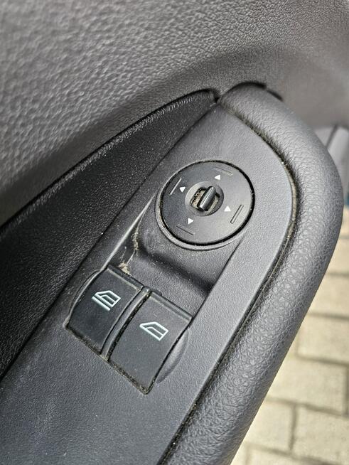 Ford Focus Diesel 1.6tdci - sprawna klimatyzacja Głogów - zdjęcie 11