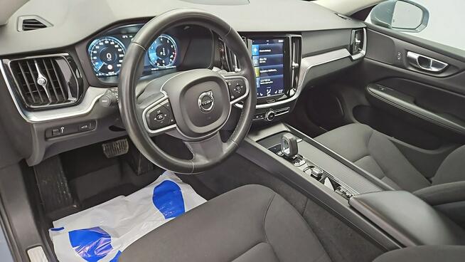 Volvo V60 B3 B Momentum Pro aut ! Z Polskiego Salonu ! Faktura Vat ! Warszawa - zdjęcie 9