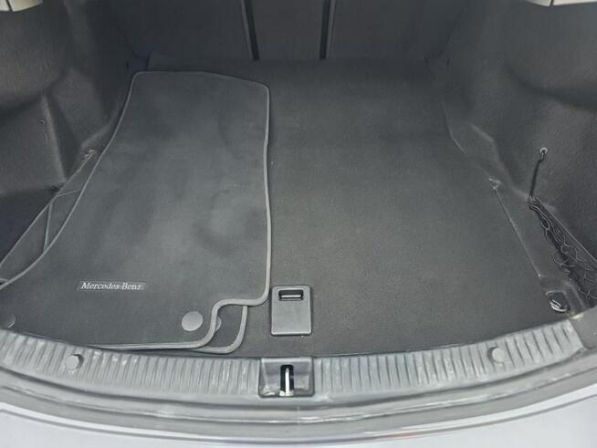 Mercedes C 300 4Matic / Pakiet AMG / mała szkoda Wrocław - zdjęcie 12