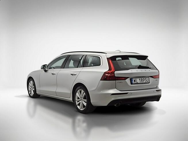 Volvo V60 B3 B Momentum Pro aut ! Z Polskiego Salonu ! Faktura Vat ! Warszawa - zdjęcie 3