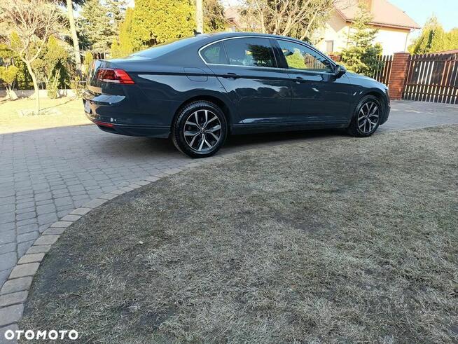 Volkswagen Passat 2.0 TDI EVO Business Płock - zdjęcie 7