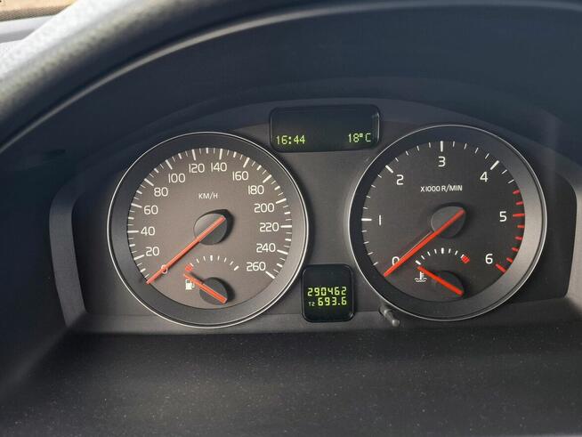 Volvo v50 2008 r. 2.0D Diesel, Klimatyzacja, Tempomat Ryczywół - zdjęcie 8