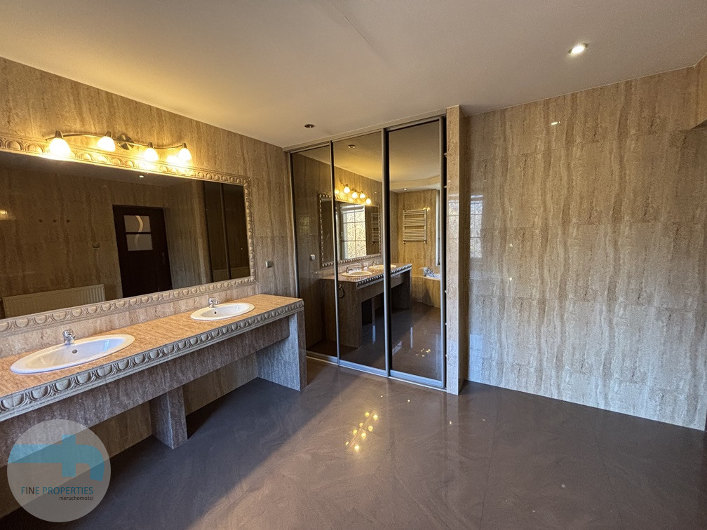 Przestronny dom na wynajem -nawet 7 odrębnych pokoi, Stanisławów Drugi Legionowo - zdjęcie 9