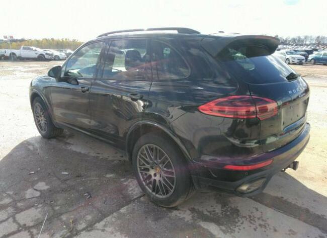 Porsche Cayenne 2017, 3.6L, 4x4, porysowany lakier Warszawa - zdjęcie 3