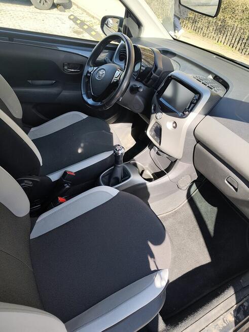 Toyota Aygo 2017 | 33 tys. km! |x-cite | Kamera, Keyless Bielsko-Biała - zdjęcie 10