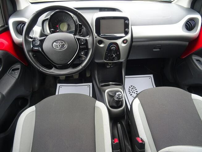 Toyota Aygo 1.0 VV-I X-PLAY, Samochód w super  stanie Łódź - zdjęcie 11