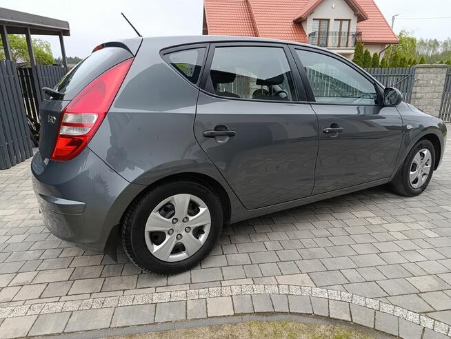 Hyundai i30 benzyna Konarzyce - zdjęcie 8