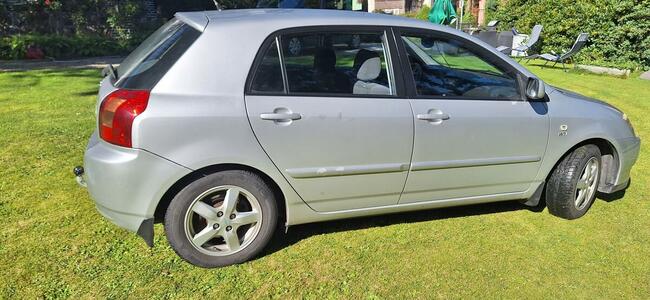 Toyota corolla e12 Gaz 194 tyś km Karpacz - zdjęcie 4
