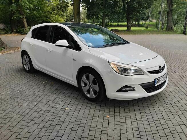 Opel Astra 1.4 2011 Dębica - zdjęcie 1