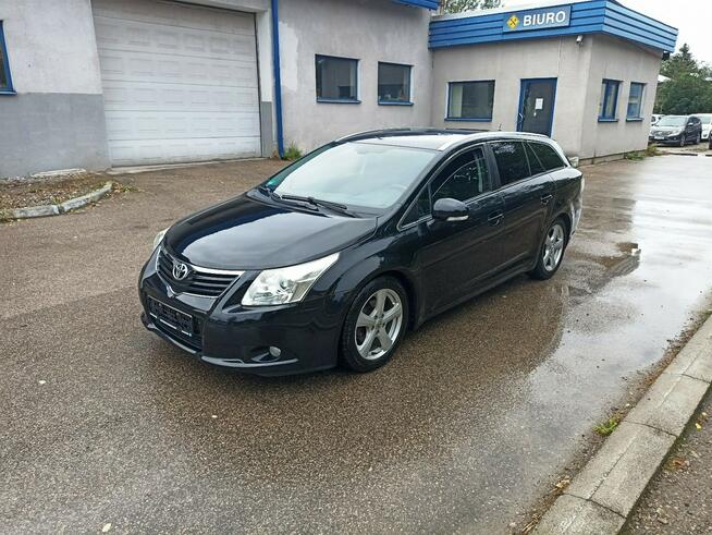 Toyota Avensis Bezwypadkowy, stan BDB Janów Lubelski - zdjęcie 2