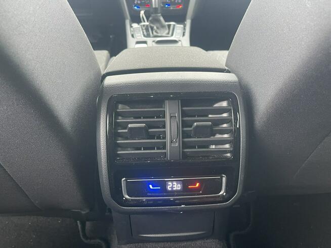 Volkswagen Passat Variant Automat Podgrzewanie Klimatronik Kamera Gliwice - zdjęcie 11