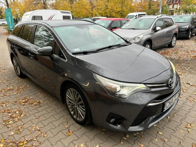 Toyota Avensis Prestige (Executive) / Salon Polska Poznań - zdjęcie 8