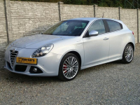 Alfa Romeo Giulietta 1.4T 170KM Sportiva Navi Skóra Czarna podsufitka Dąbrowa Górnicza - zdjęcie 1