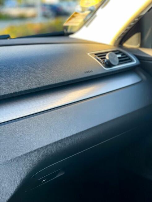 Volkswagen Passat kombi 2.0 Tdi Warszawa - zdjęcie 9