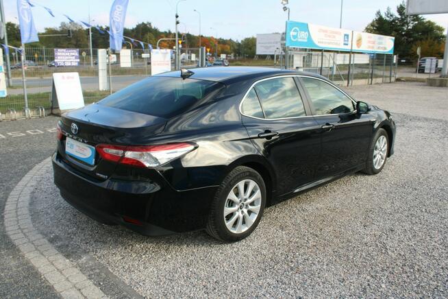 Toyota Camry 2.5 Hybrid e-CTV Comfort F-vat Kamera Gwarancja Warszawa - zdjęcie 6