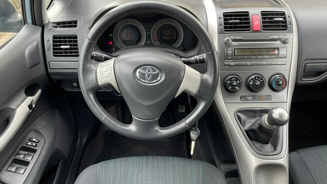 Toyota Auris 1.6 Luna Wąchock - zdjęcie 12