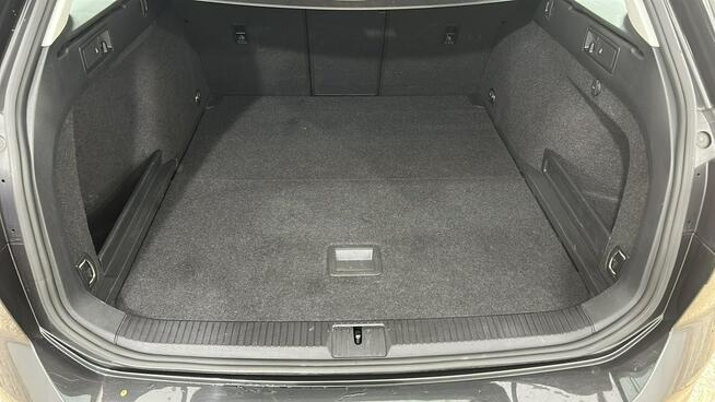 Volkswagen Passat kombi benzyna Warszawa - zdjęcie 11