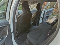 Volvo XC 60 2.0 D 5 cylindrów Bezwypadek Navi  Serwis Zagnańsk - zdjęcie 11