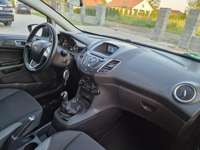 Ford Fiesta 1.25 *2x PDC* grzane fotele + szyba* WZOROWY STAN Czarnków - zdjęcie 5