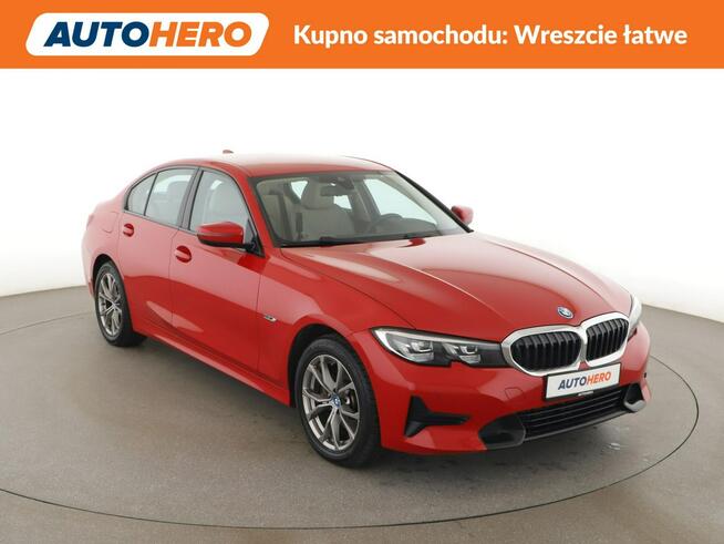 FV23 320e Sport Line Navi Tempomat Sportsitze Skóra ParkAssist Kamera Warszawa - zdjęcie 11
