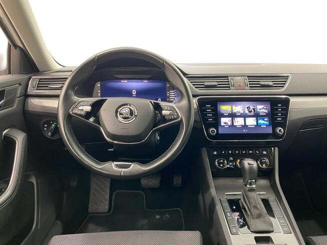 Skoda Superb 2.0 TDI SCR STYLE DSG Warszawa - zdjęcie 9