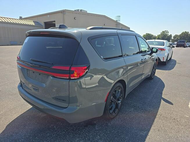 Chrysler Pacifica LIMITED / pakiet S / niski przebieg Cieszyn - zdjęcie 4