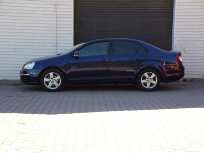 Volkswagen Jetta Klimatronic /Gwarancja /1.6 /102KM /MPI /2009r Mikołów - zdjęcie 9
